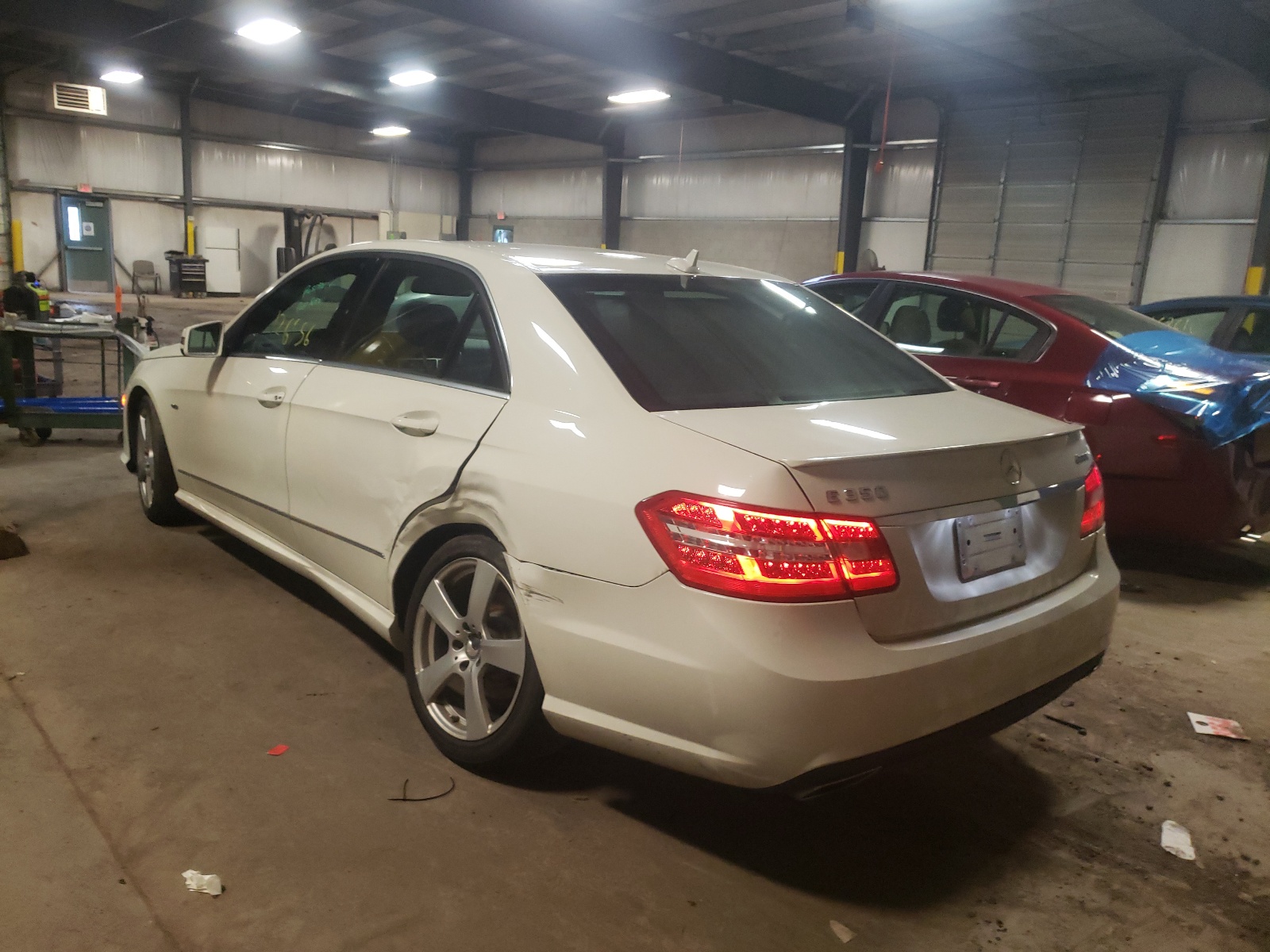 Photo 3 from auction – 2012 MERCEDES-BENZ E 350 4MAT with VIN WDDHF8JB9CA643404