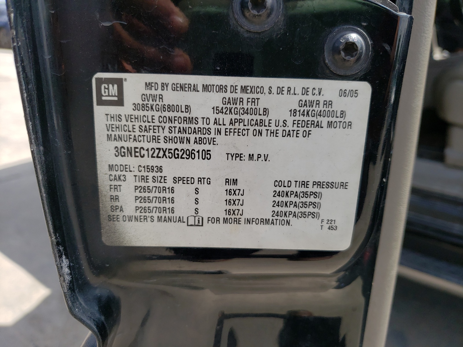 Photo 10 from auction – 2005 CHEVROLET AVALANCHE with VIN 3GNEC12ZX5G296105