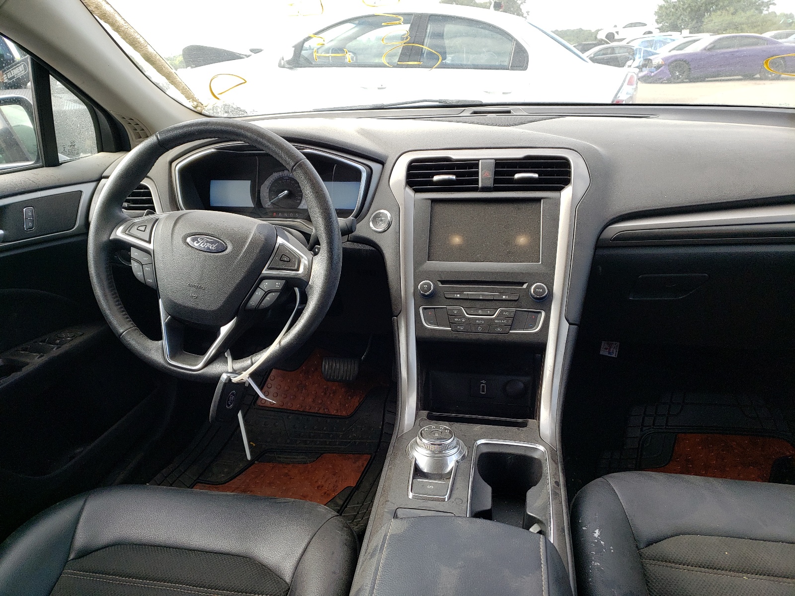 Photo 9 from auction – 2017 FORD FUSION SE with VIN 3FA6P0HD6HR363515