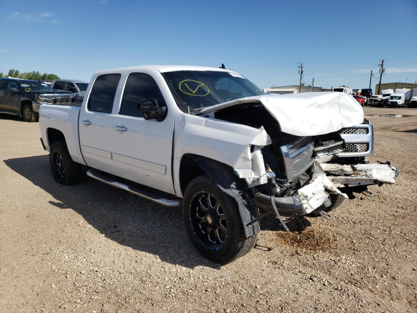 CHEVROLET SILVERADO 2011 with VIN 3GCPKSE32BG245260 - Photo from auction