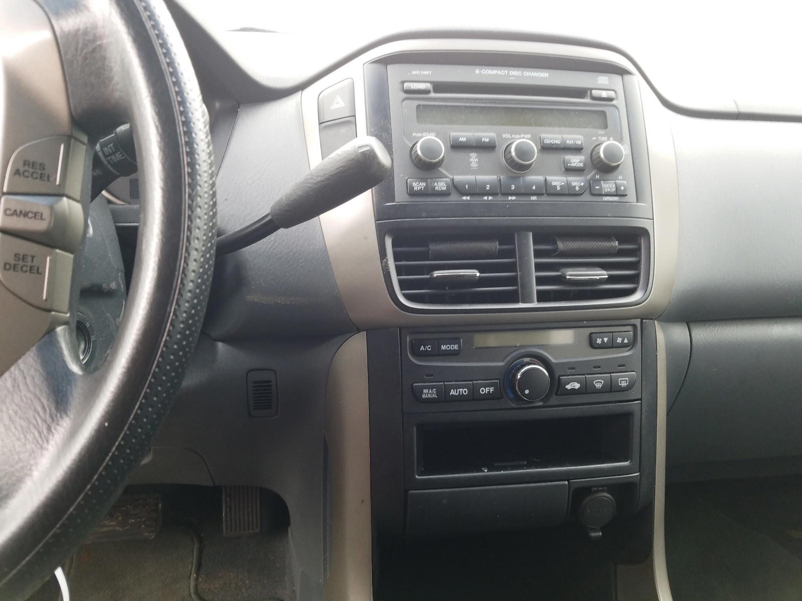 Photo 10 from auction – 2008 HONDA PILOT EX with VIN 5FNYF28448B018387