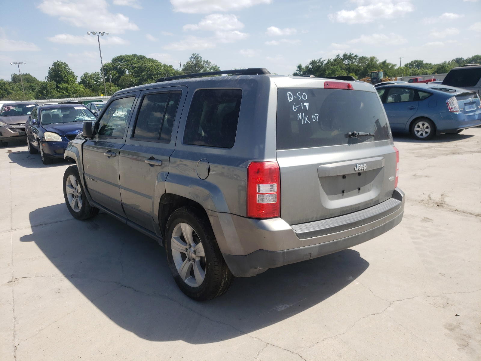 Photo 3 from auction – 2012 JEEP PATRIOT LA with VIN 1C4NJPFB7CD631670