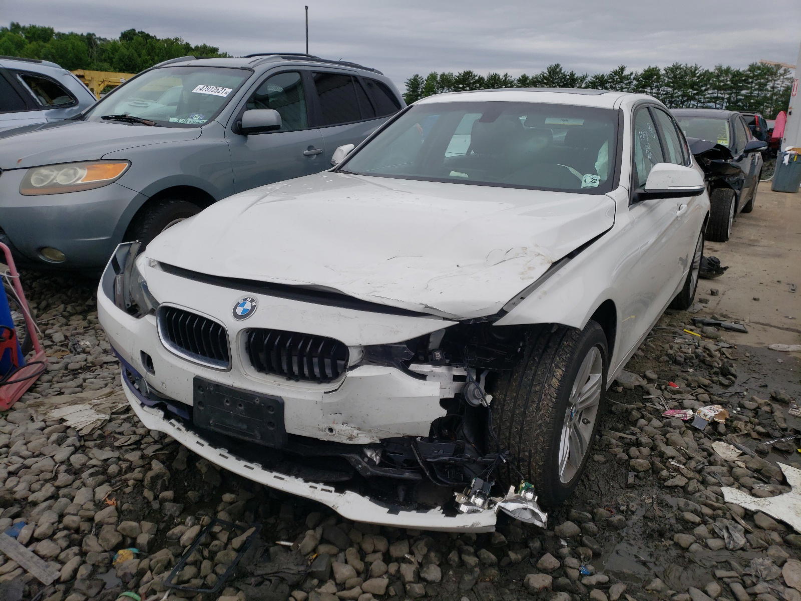 Photo 2 from auction – 2017 BMW 330 XI with VIN WBA8D9C35HA005425
