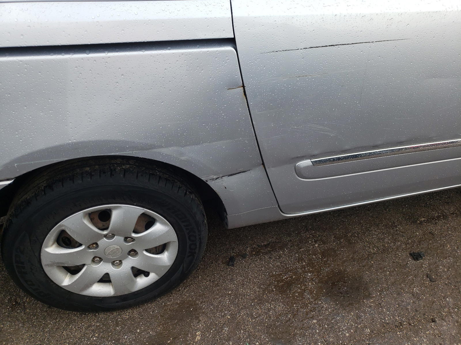 Photo 9 from auction – 2007 HYUNDAI ENTOURAGE with VIN KNDMC233376034158