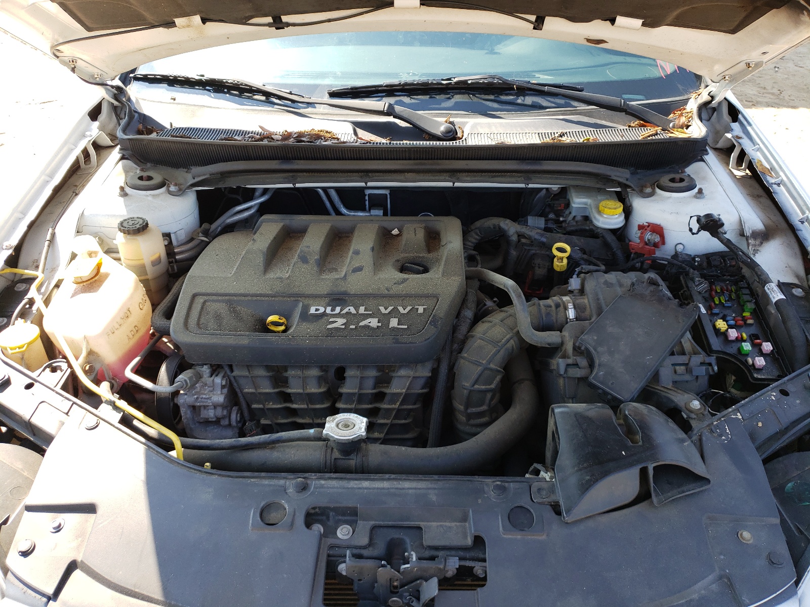 Photo 7 from auction – 2014 CHRYSLER 200 TOURIN with VIN 1C3CCBBB6EN177004