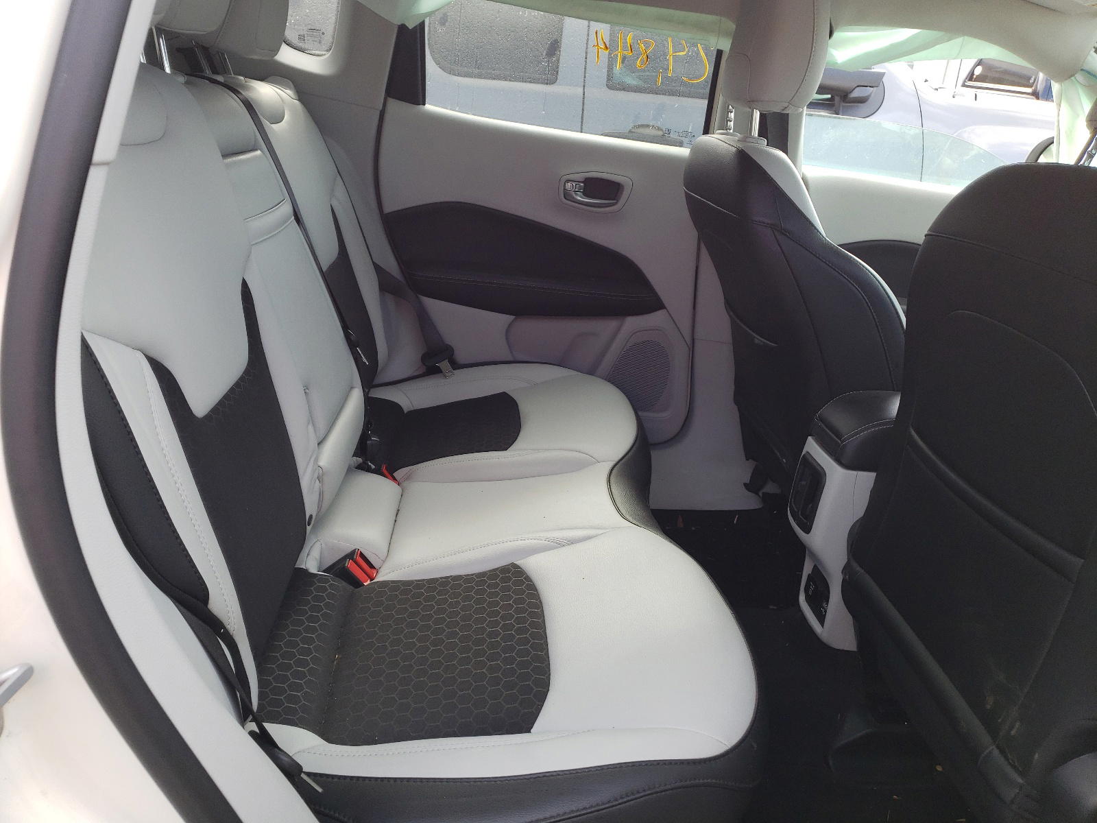 Photo 6 from auction – 2019 JEEP COMPASS LA with VIN 3C4NJCBB7KT677037