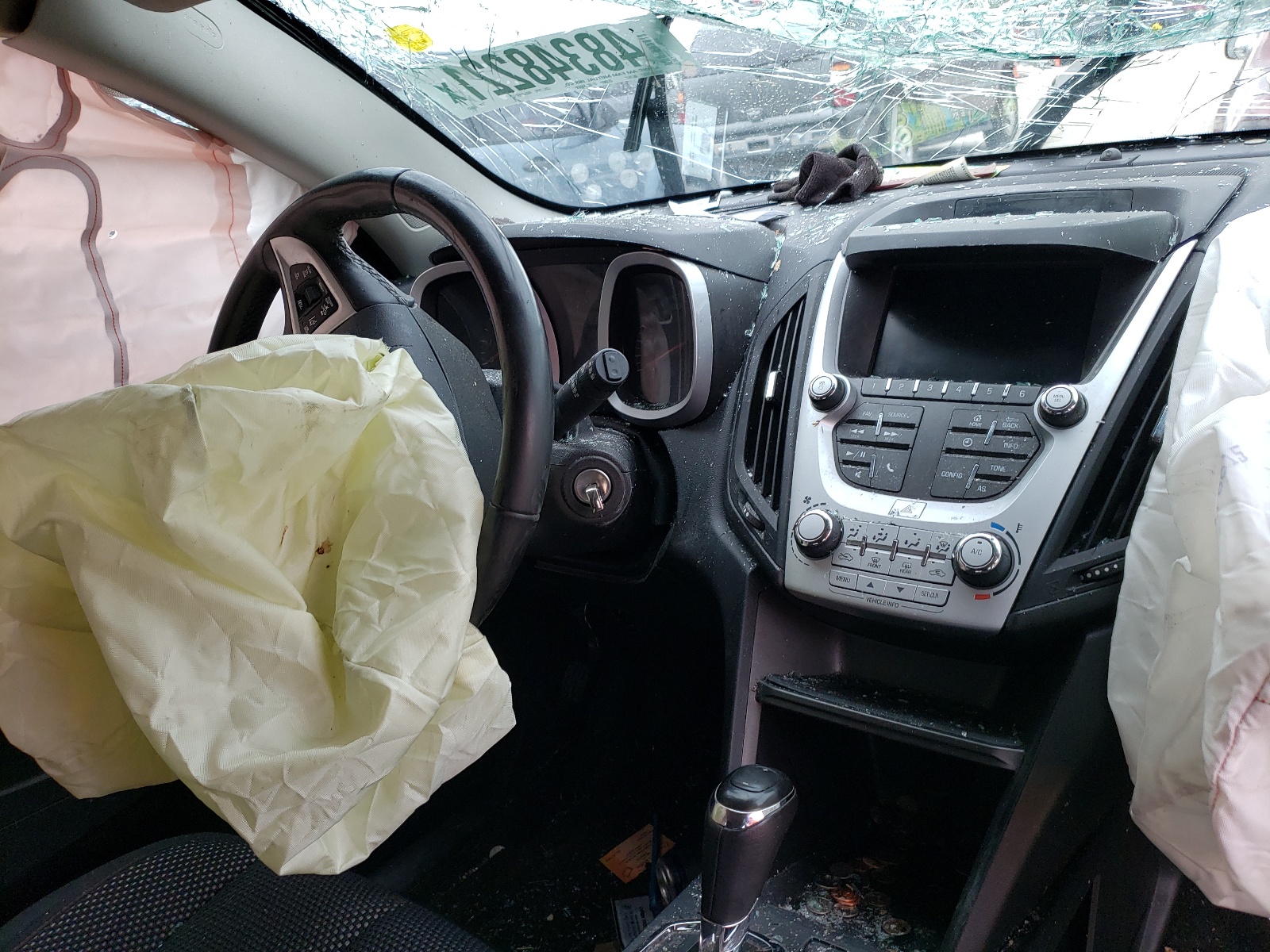 Photo 9 from auction – 2017 CHEVROLET EQUINOX LT with VIN 2GNFLFEK6H6309643