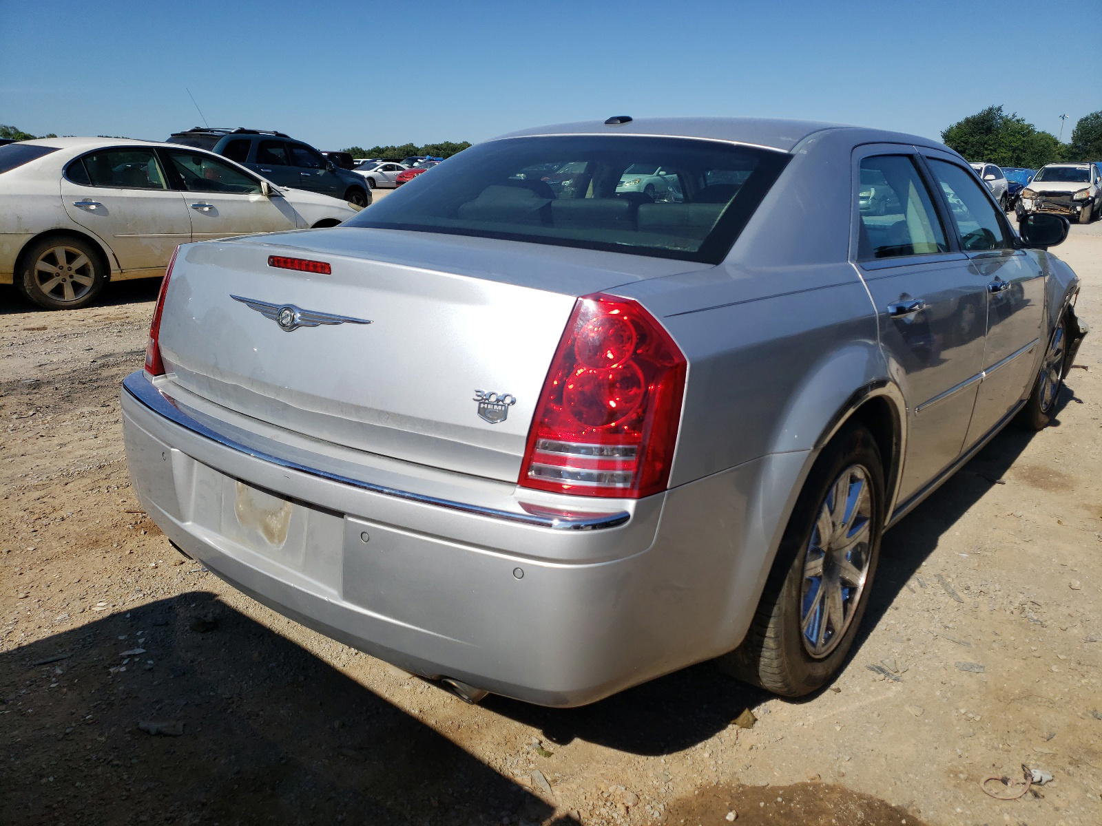 Photo 4 from auction – 2010 CHRYSLER 300C with VIN 2C3CA6CT9AH126670