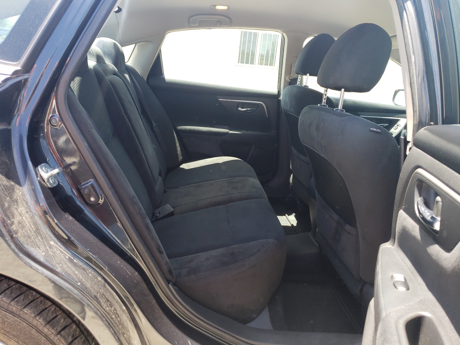 Photo 6 from auction – 2015 NISSAN ALTIMA 2.5 with VIN 1N4AL3AP9FC100474