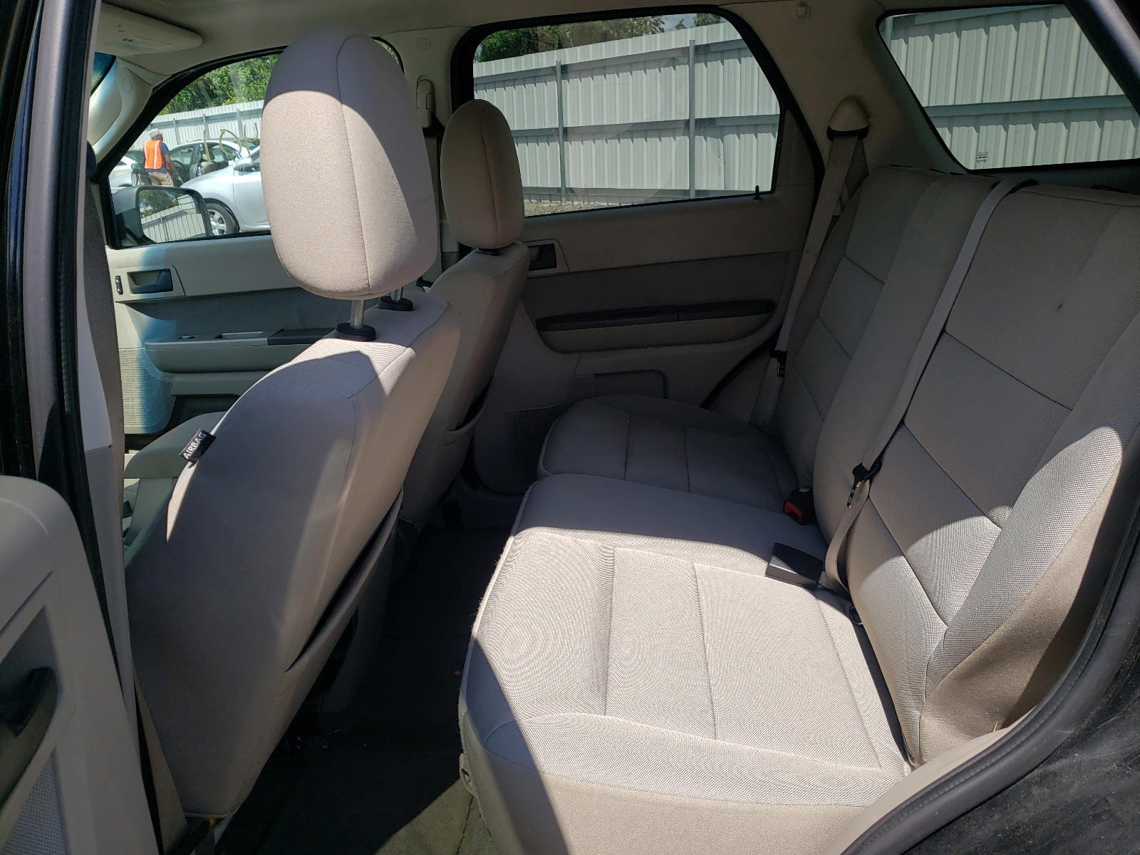 Photo 6 from auction – 2010 FORD ESCAPE XLT with VIN 1FMCU9DG2AKD24940