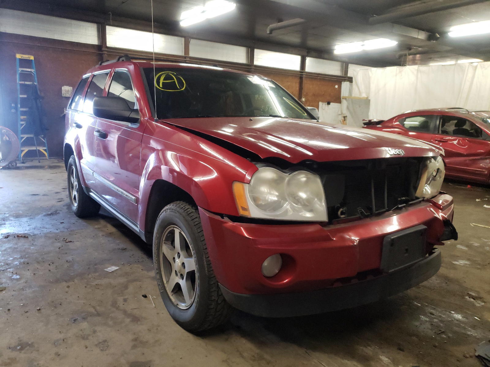 Photo 14 from auction – 2005 JEEP GRND CHERO with VIN 1J4GR48K85C701502