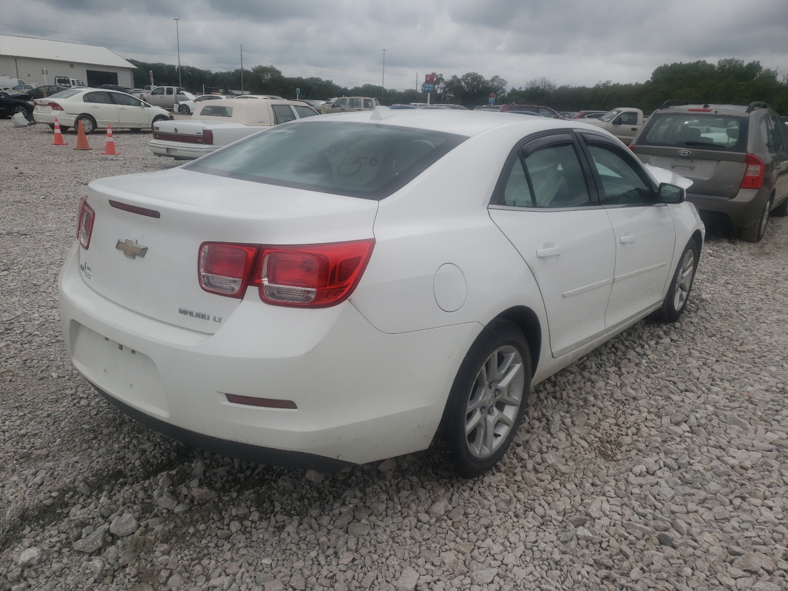 Photo 4 from auction – 2014 CHEVROLET MALIBU 1LT with VIN 1G11C5SL7EF267553