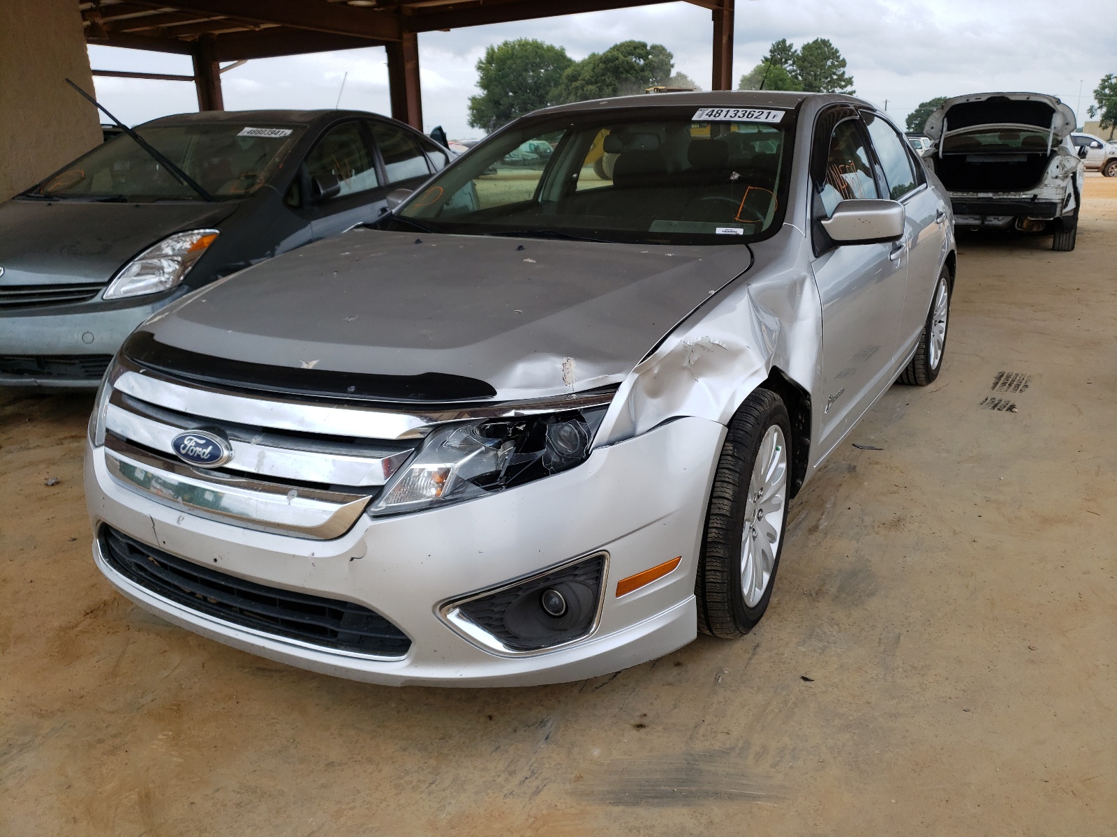 Photo 2 from auction – 2011 FORD FUSION HYB with VIN 3FADP0L32BR124637