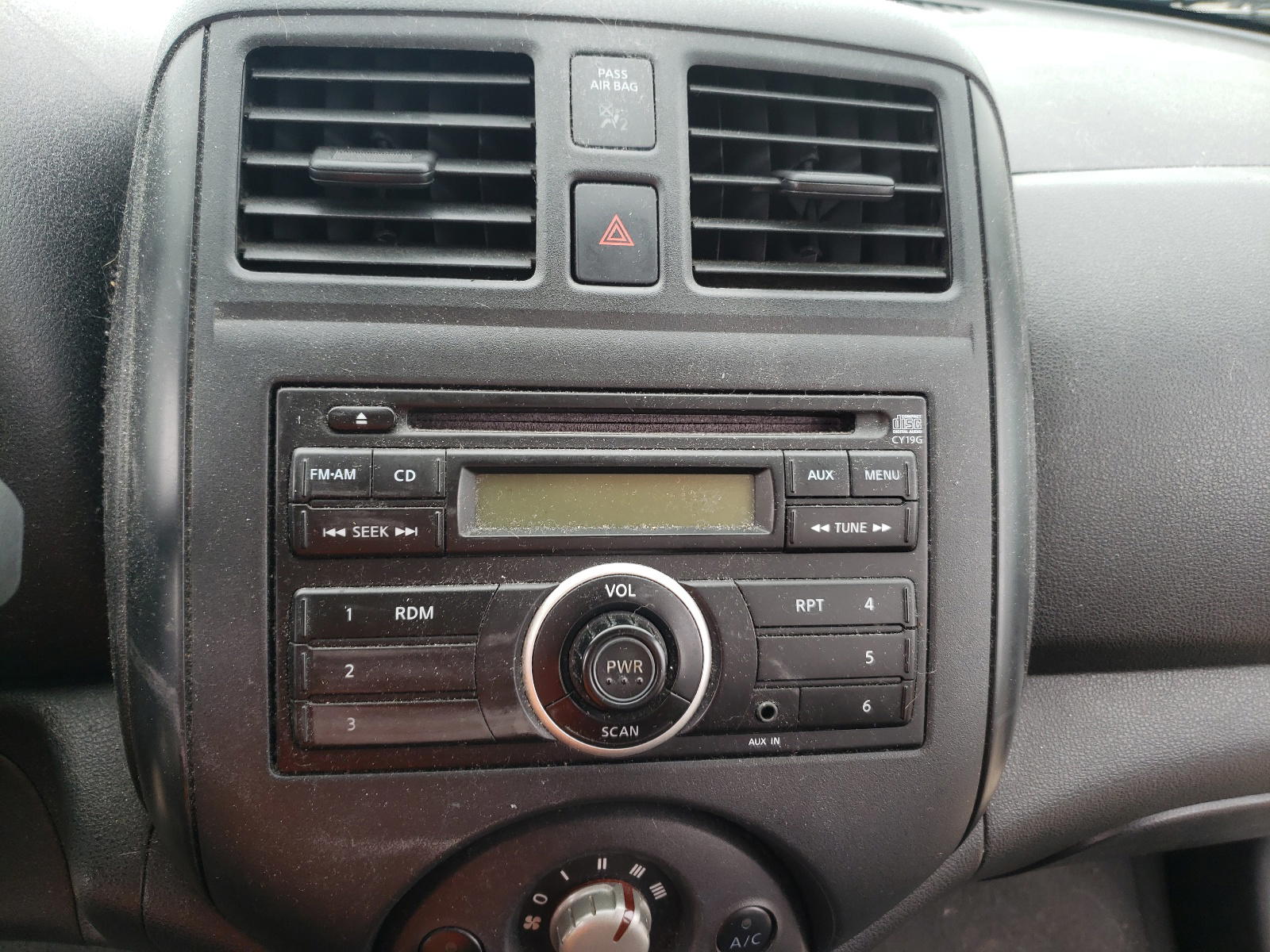 Photo 9 from auction – 2012 NISSAN VERSA S with VIN 3N1CN7AP0CL930462