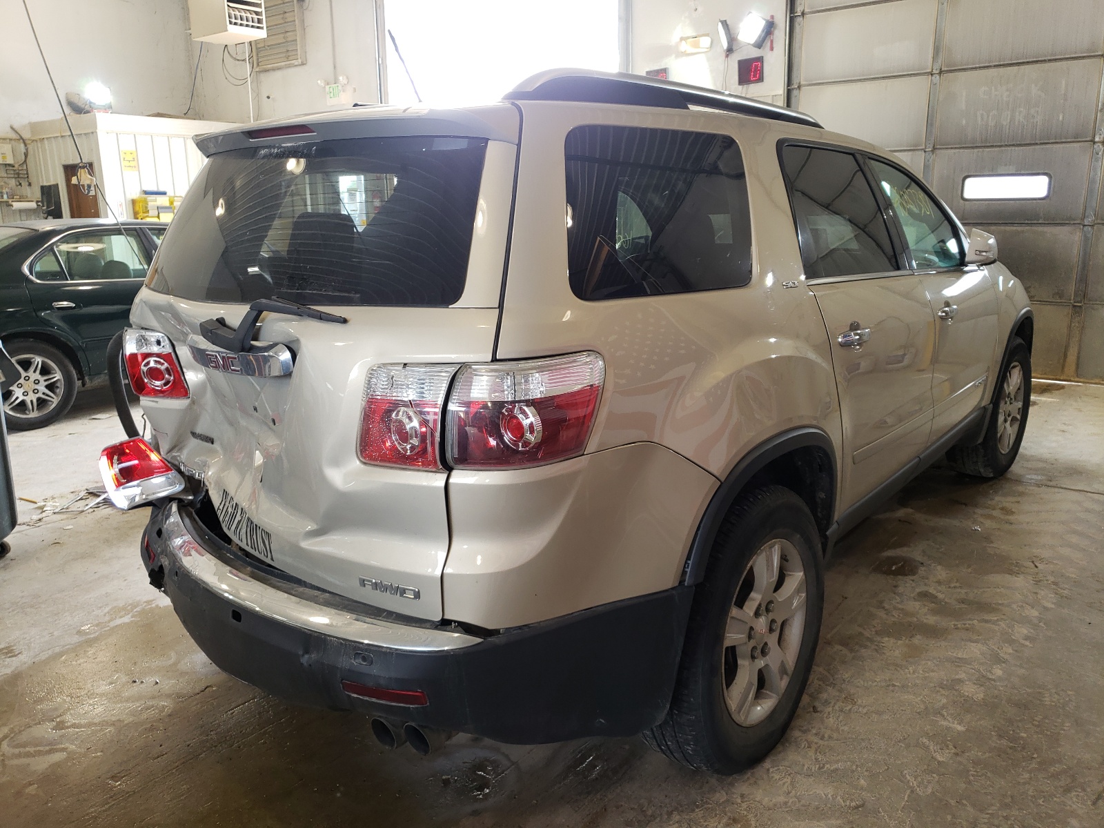 Photo 4 from auction – 2008 GMC ACADIA SLT with VIN 1GKEV33788J235127