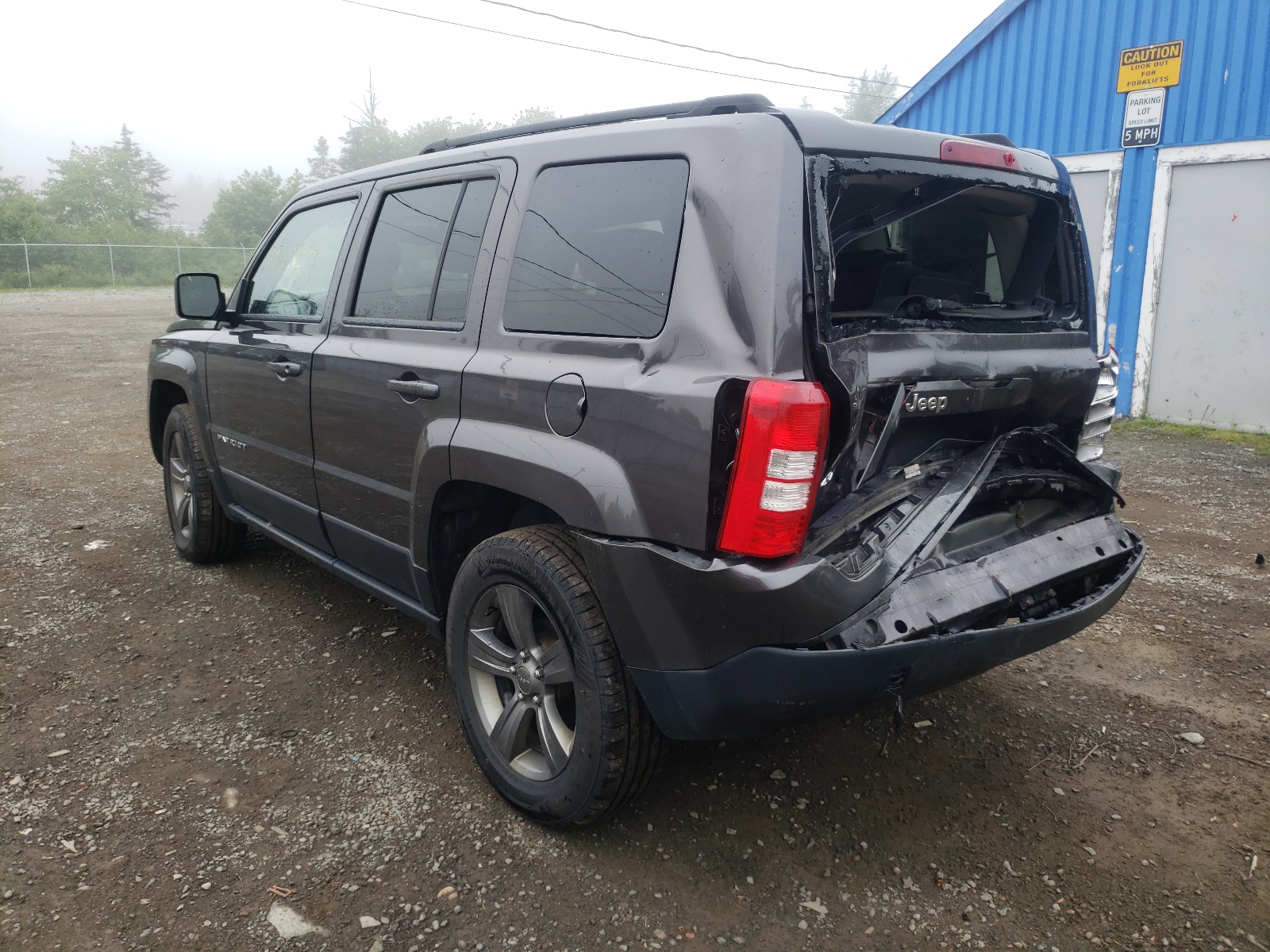 Photo 3 from auction – 2015 JEEP PATRIOT with VIN 1C4NJRAB2FD269576