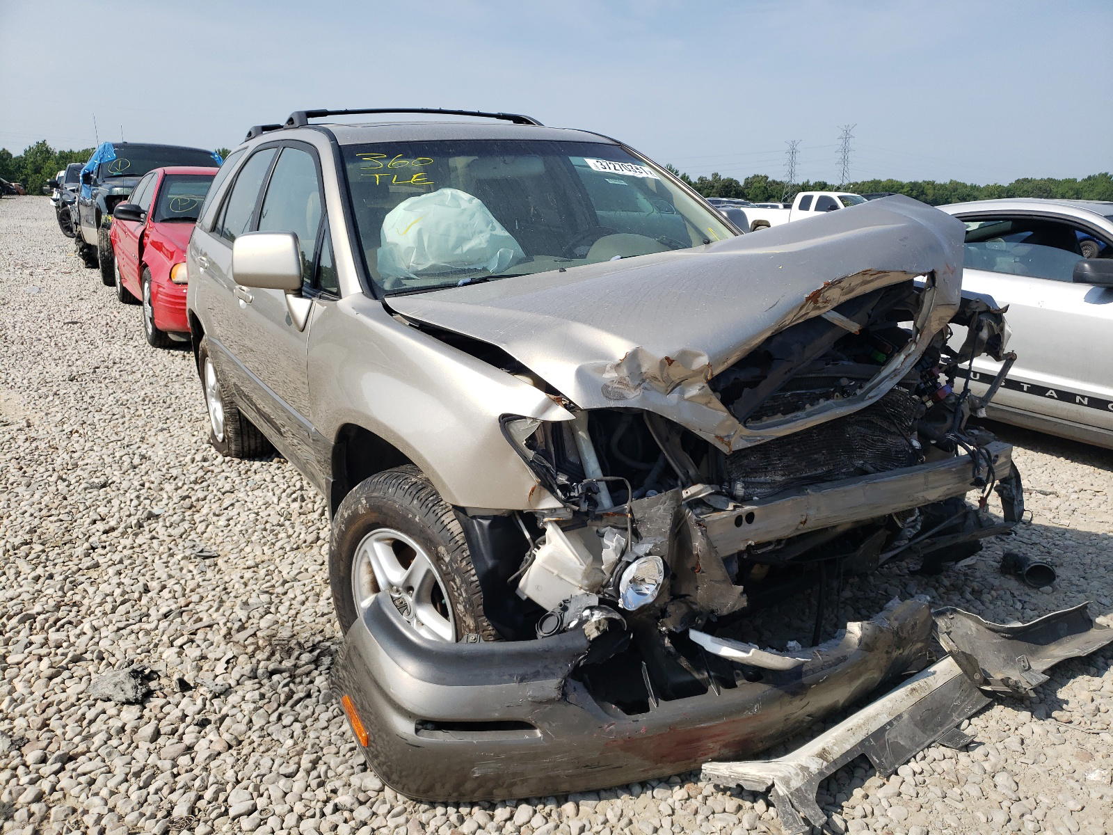 LEXUS RX 300 2001 with VIN JTJGF10U710103145 - Photo from auction