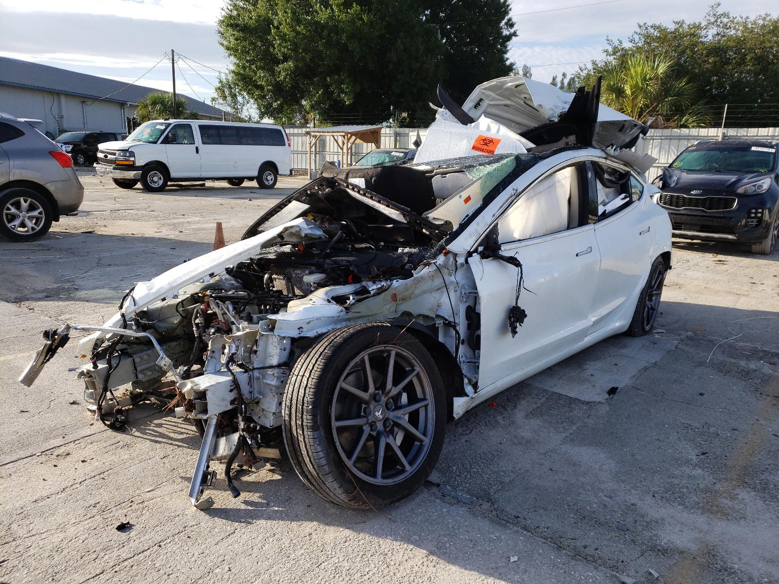 Photo 2 from auction – 2020 TESLA MODEL 3 with VIN 5YJ3E1EB5LF744424
