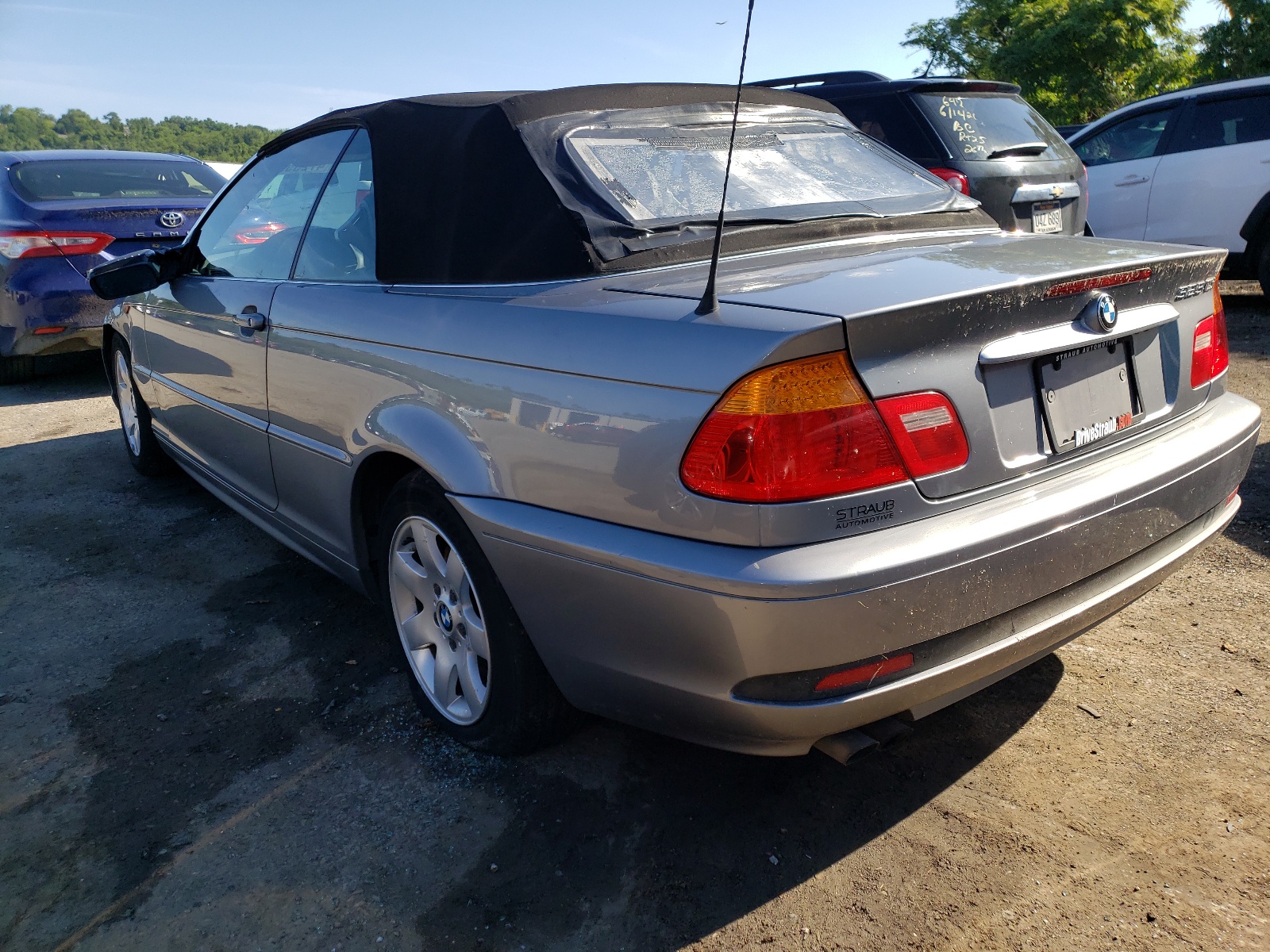 Photo 3 from auction – 2004 BMW 325 CI with VIN WBABW33454PL31223