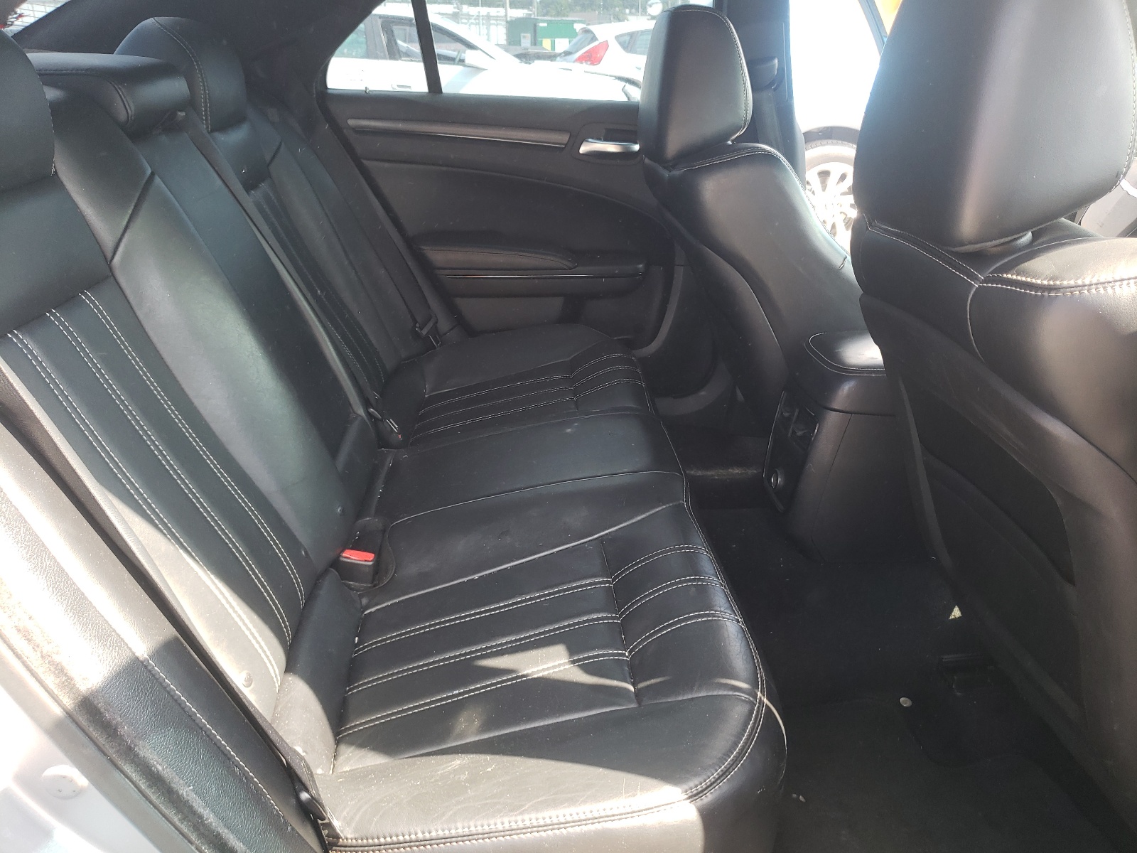 Zdjęcie 6 z aukcji – 2014 CHRYSLER 300 S z VIN 2C3CCABG5EH204966