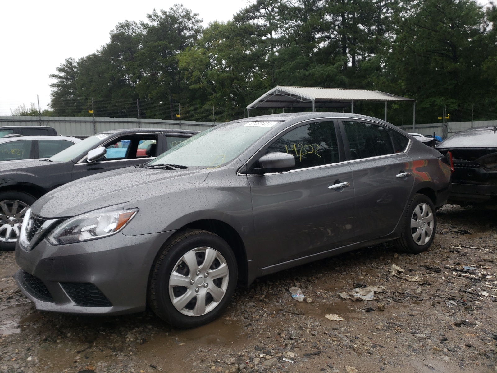 Photo 2 from auction – 2017 NISSAN SENTRA S with VIN 3N1AB7AP8HY372953