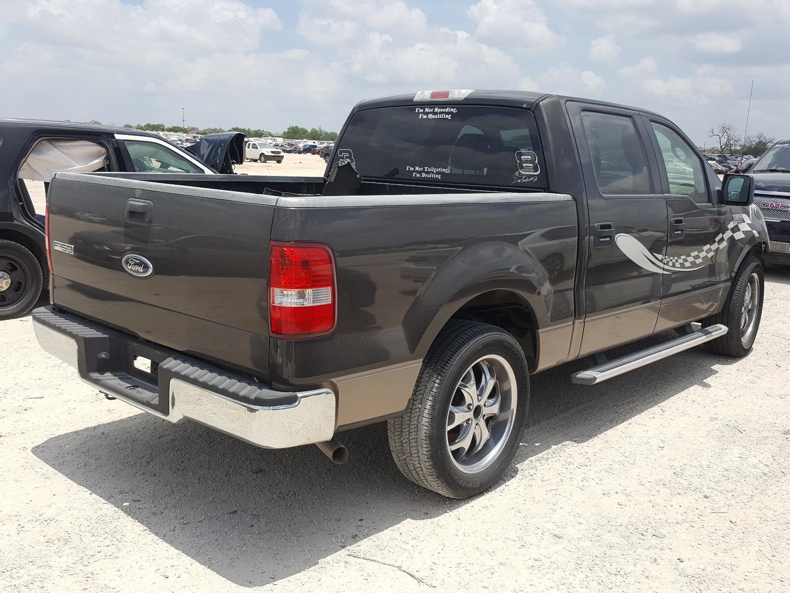 Photo 4 from auction – 2005 FORD F150 SUPER with VIN 1FTRW12W85KB82183