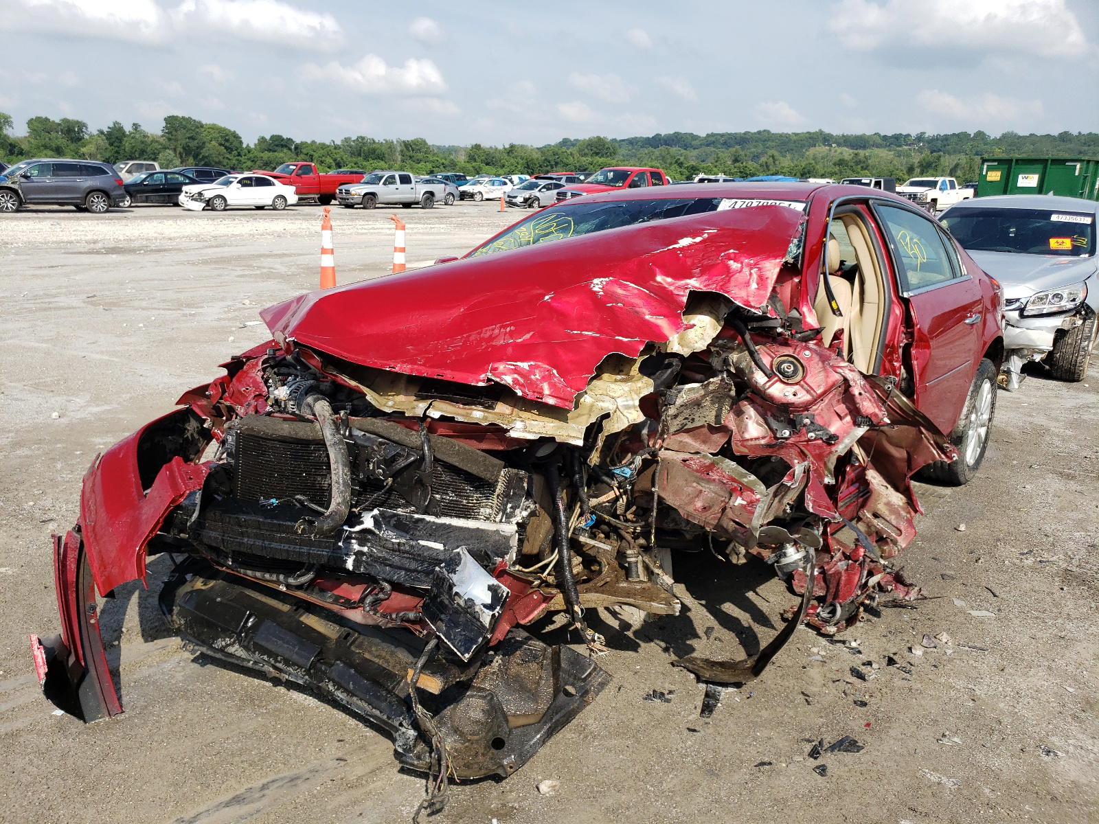 Photo 2 from auction – 2011 BUICK LUCERNE CX with VIN 1G4HC5EM2BU140674