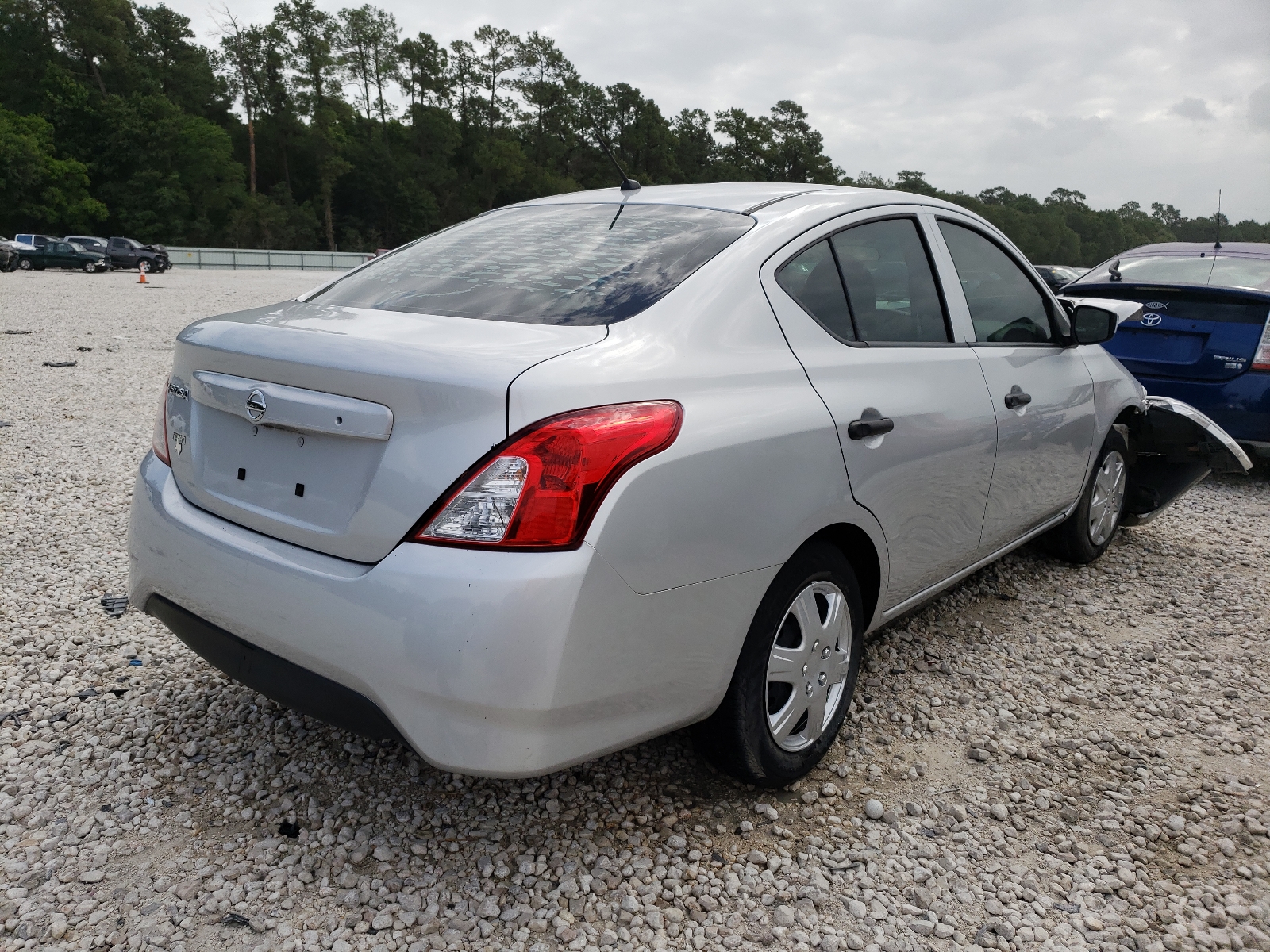 Photo 4 from auction – 2017 NISSAN VERSA S with VIN 3N1CN7AP6HL845889