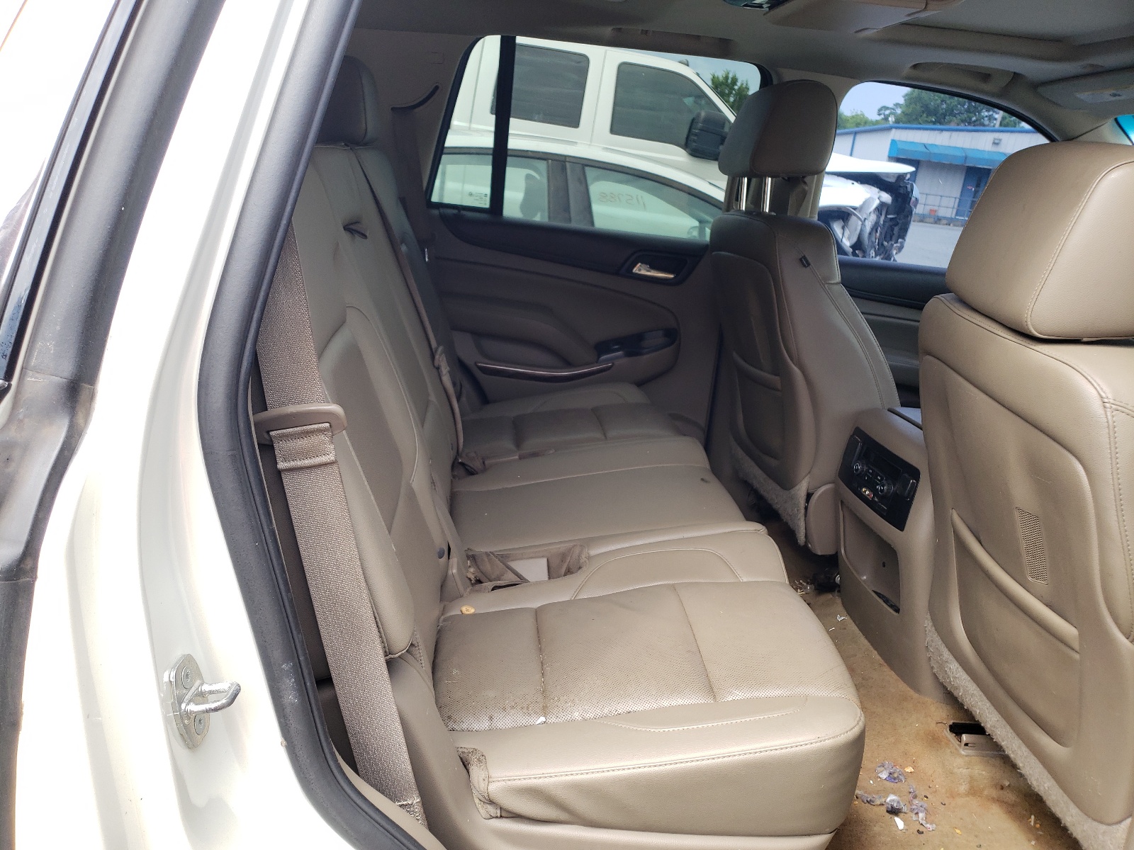 Photo 6 from auction – 2015 GMC YUKON SLT with VIN 1GKS2BKC1FR180510