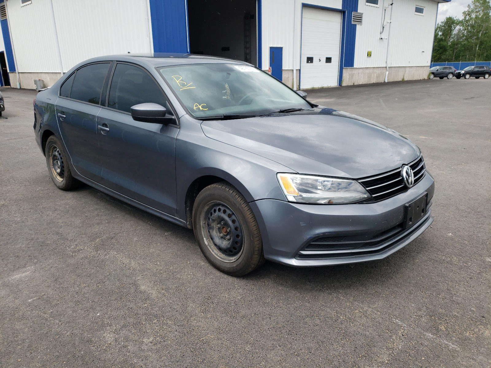 VOLKSWAGEN JETTA S 2017 with VIN 3VW2B7AJ2HM292467 - Photo from auction