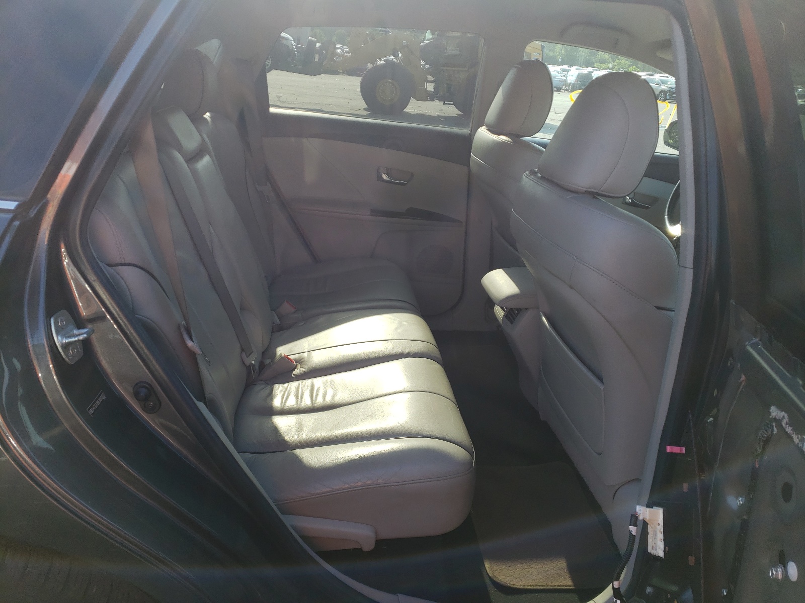 Photo 6 from auction – 2010 TOYOTA VENZA with VIN 4T3ZA3BB3AU033723