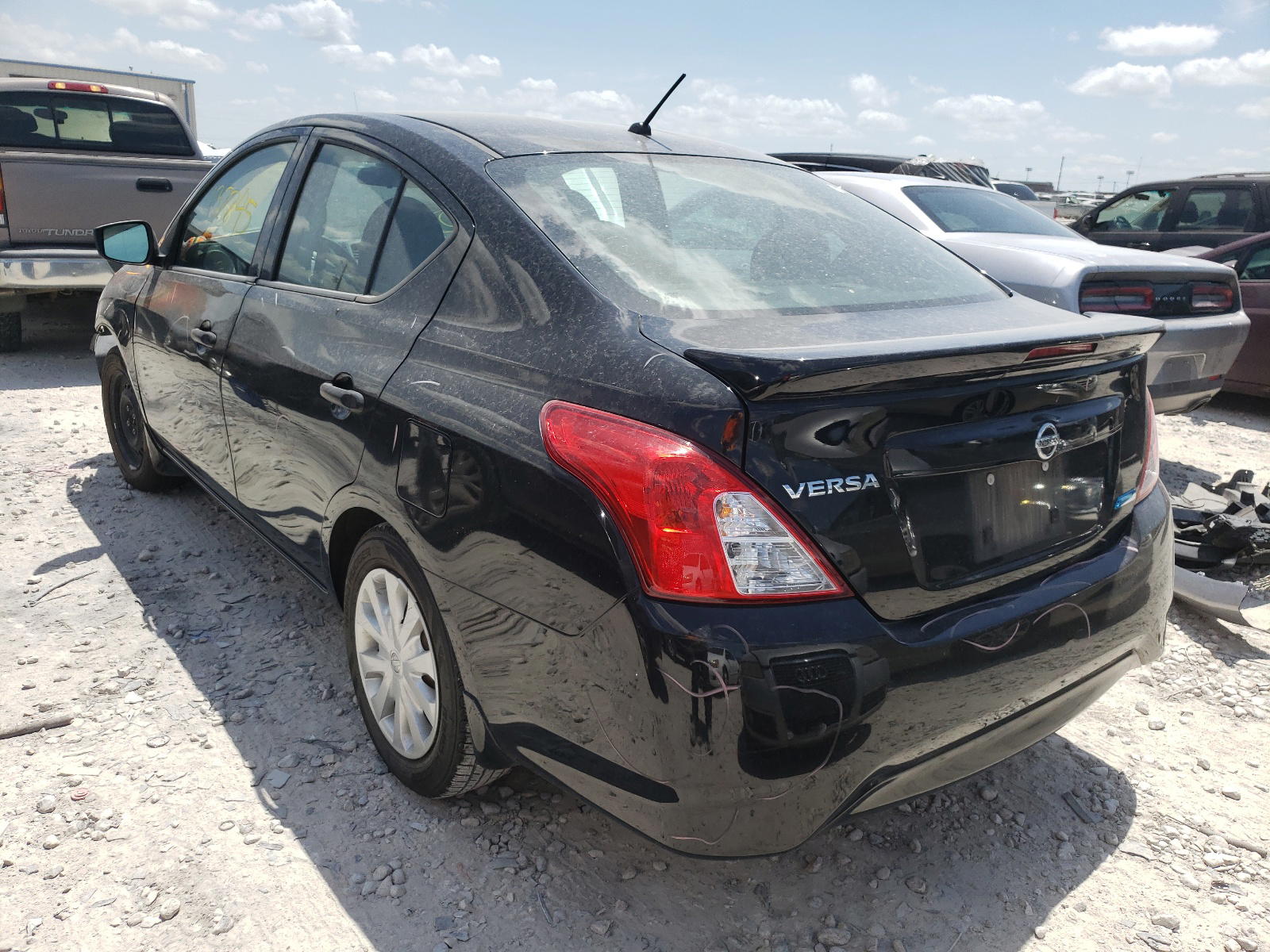 Photo 3 from auction – 2016 NISSAN VERSA S with VIN 3N1CN7AP3GL883238