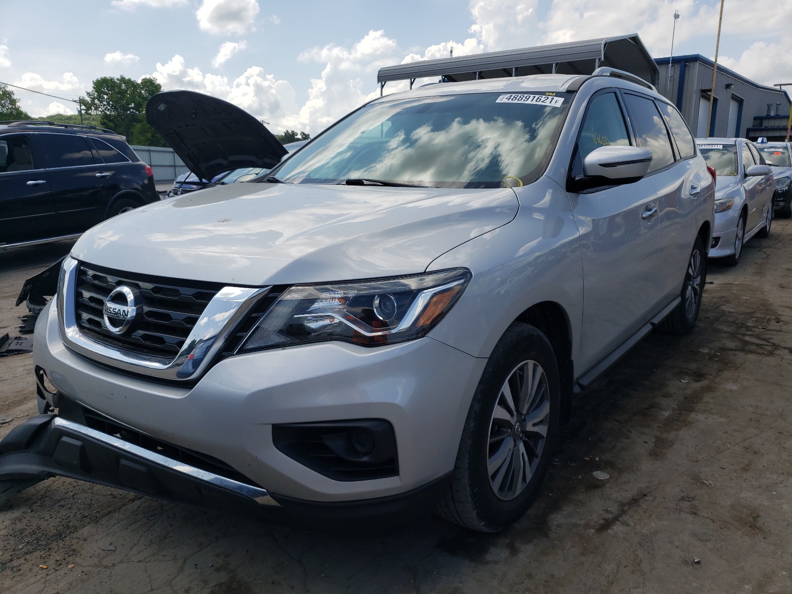 Photo 2 from auction – 2018 NISSAN PATHFINDER with VIN 5N1DR2MNXJC603140