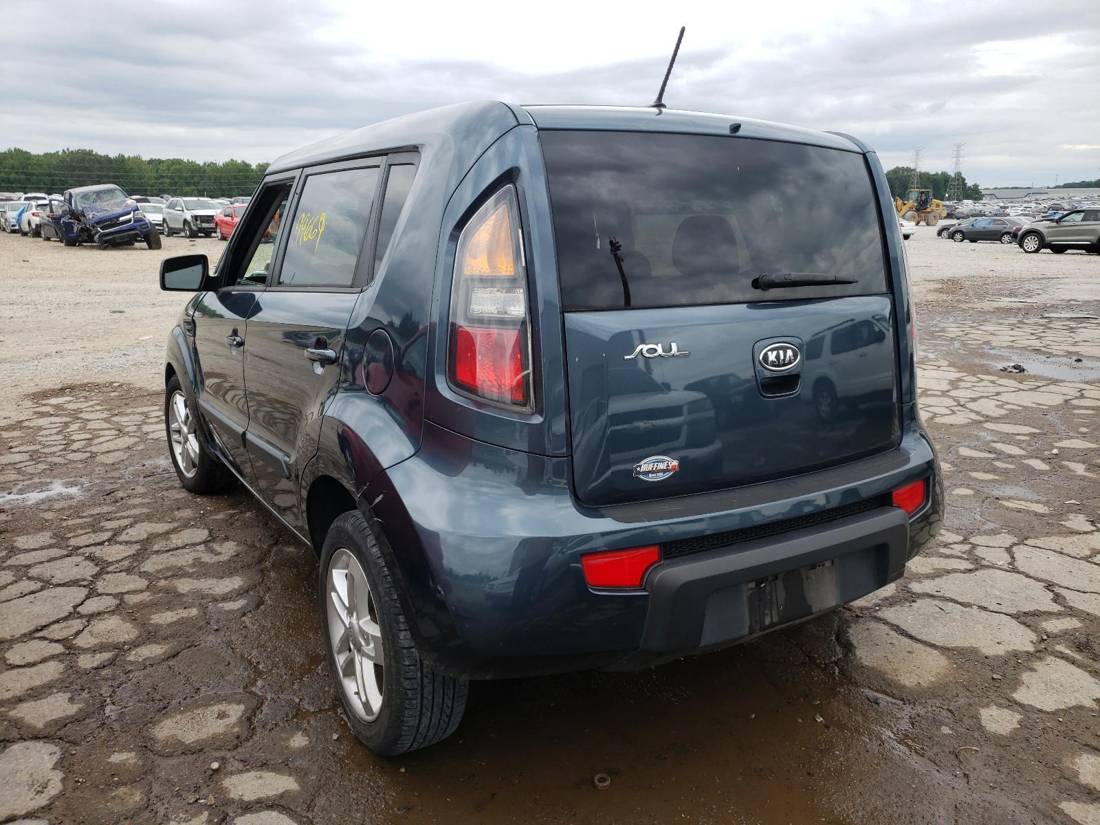 Photo 3 from auction – 2011 KIA SOUL + with VIN KNDJT2A21B7348830