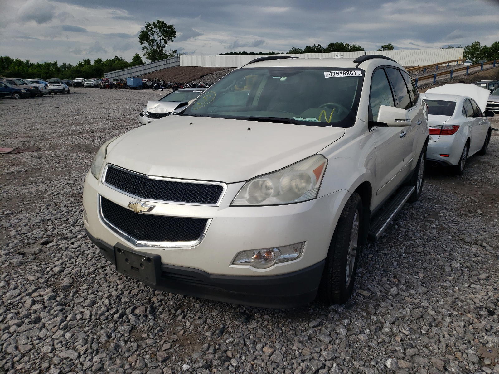 Photo 2 from auction – 2011 CHEVROLET TRAVERSE L with VIN 1GNKRGED5BJ265990