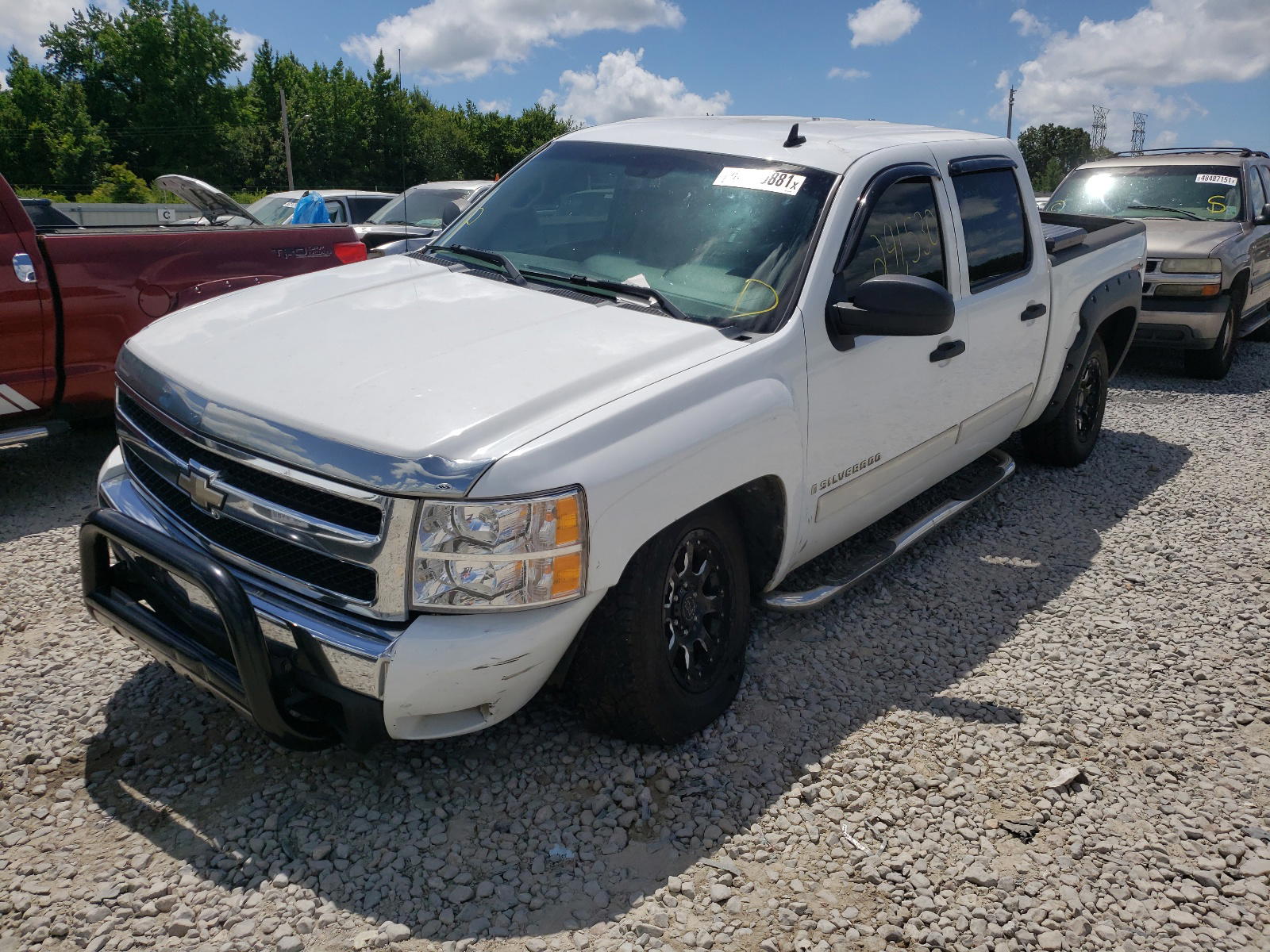 Photo 2 from auction – 2007 CHEVROLET SILVERADO with VIN 2GCEK13M971517140