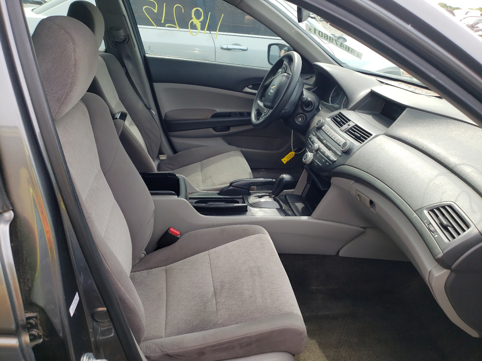 Photo 5 from auction – 2010 HONDA ACCORD LXP with VIN 1HGCP2F45AA104933