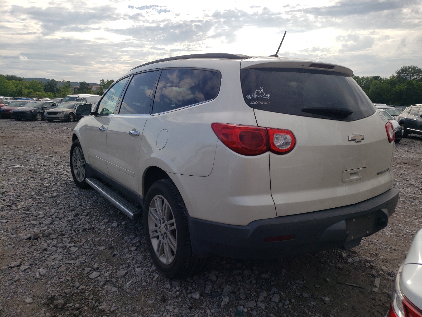 Zdjęcie 3 z aukcji – 2011 CHEVROLET TRAVERSE L z VIN 1GNKRGED5BJ265990