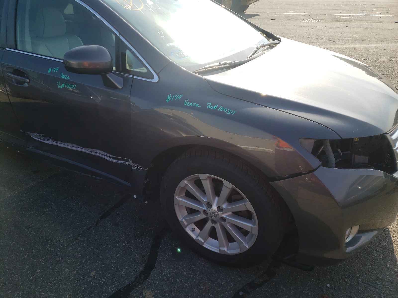 Photo 9 from auction – 2010 TOYOTA VENZA with VIN 4T3ZA3BB3AU033723