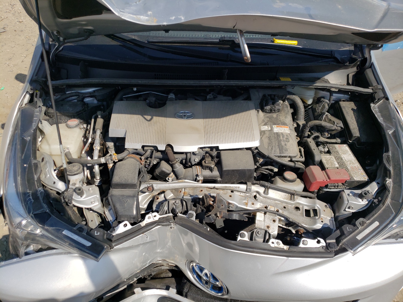 Photo 7 from auction – 2016 TOYOTA PRIUS with VIN JTDKARFU9G3515334