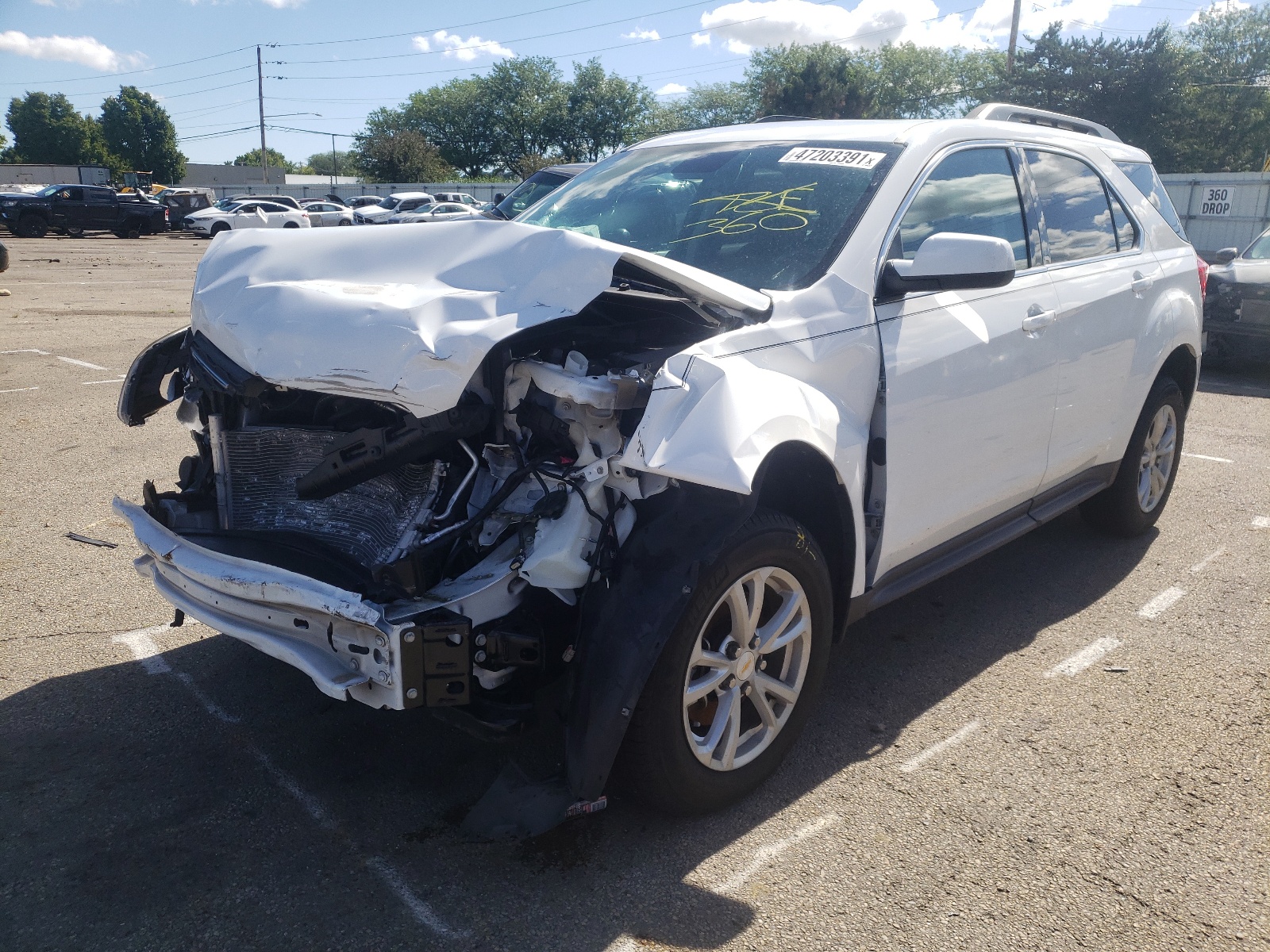 Photo 2 from auction – 2017 CHEVROLET EQUINOX with VIN 2GNALCEK9H6351247