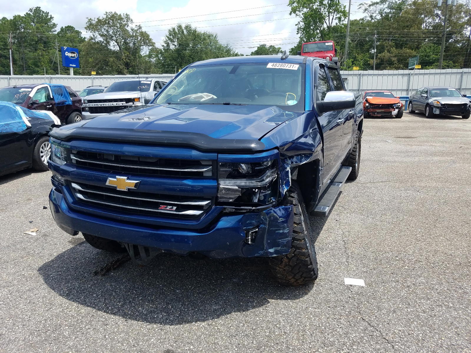 Photo 2 from auction – 2017 CHEVROLET SILVERADO with VIN 3GCUKSEC9HG285153