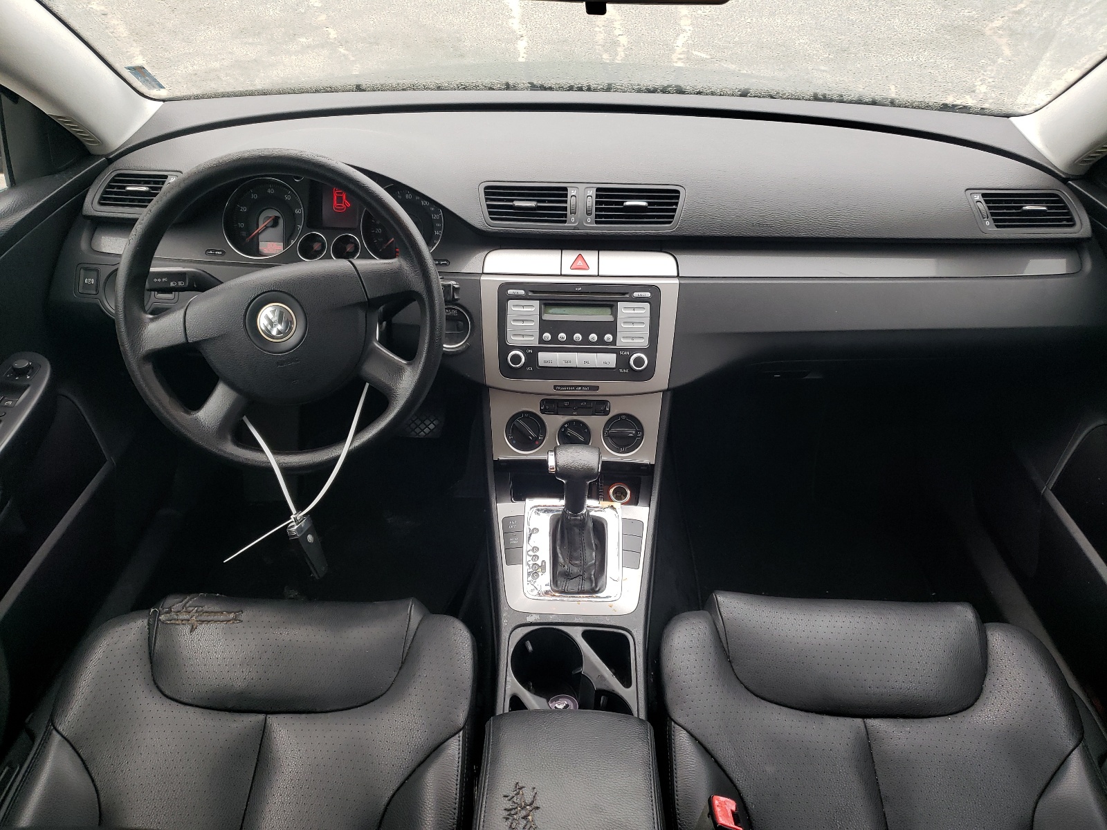 Photo 9 from auction – 2007 VOLKSWAGEN PASSAT 2.0 with VIN WVWAK73C17E149480
