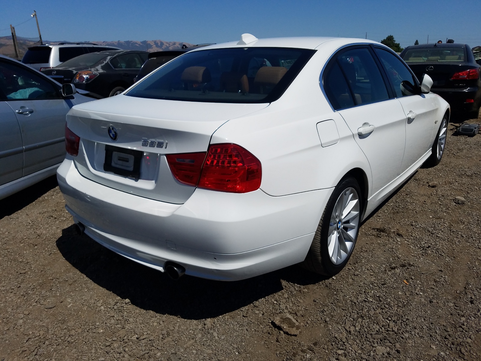 Photo 4 from auction – 2009 BMW 335 I with VIN WBAPM775X9NL87201