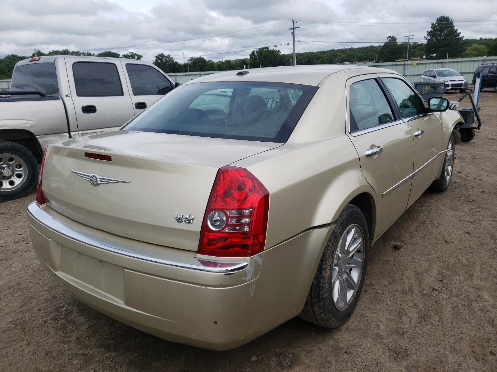 Фото 4 с аукциона – 2010 CHRYSLER 300 LIMITE с VIN 2C3CA3CV1AH184658