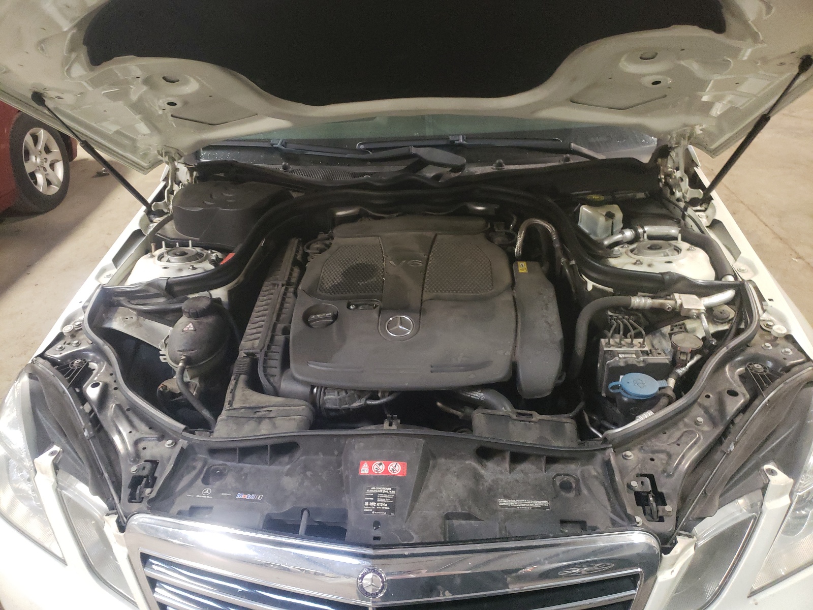 Photo 7 from auction – 2012 MERCEDES-BENZ E 350 4MAT with VIN WDDHF8JB9CA643404