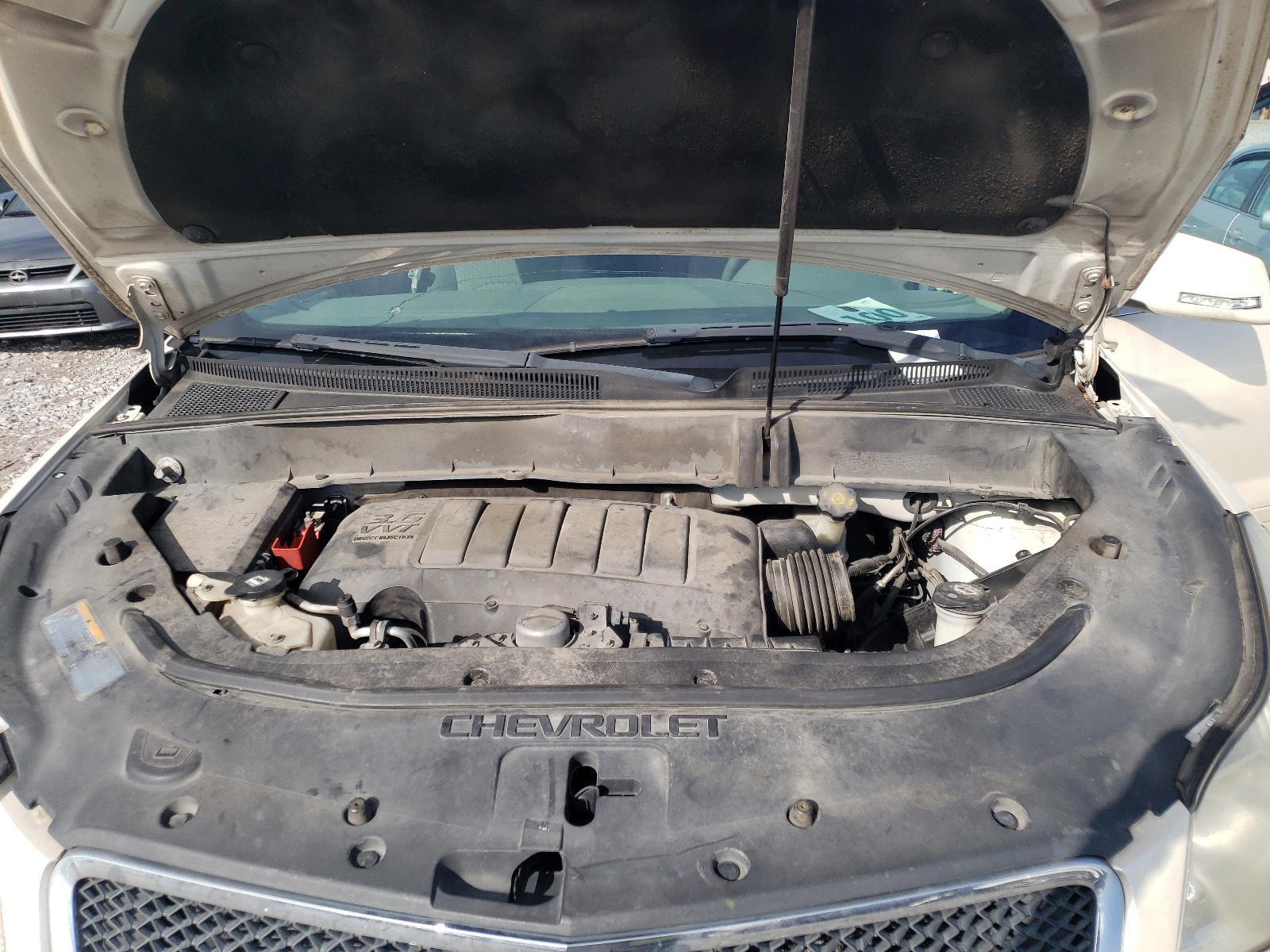 Photo 7 from auction – 2011 CHEVROLET TRAVERSE L with VIN 1GNKRGED5BJ265990
