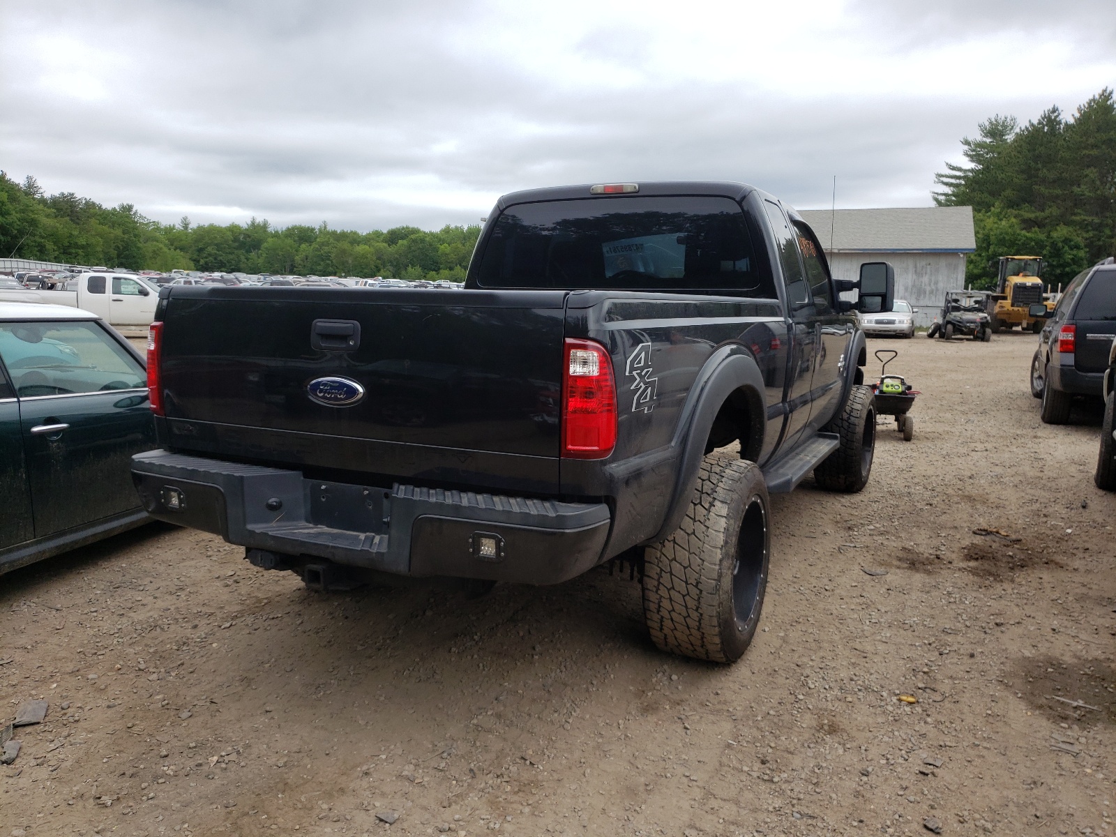 Zdjęcie 4 z aukcji – 2011 FORD F250 SUPER z VIN 1FT7X2BT3BEB47299