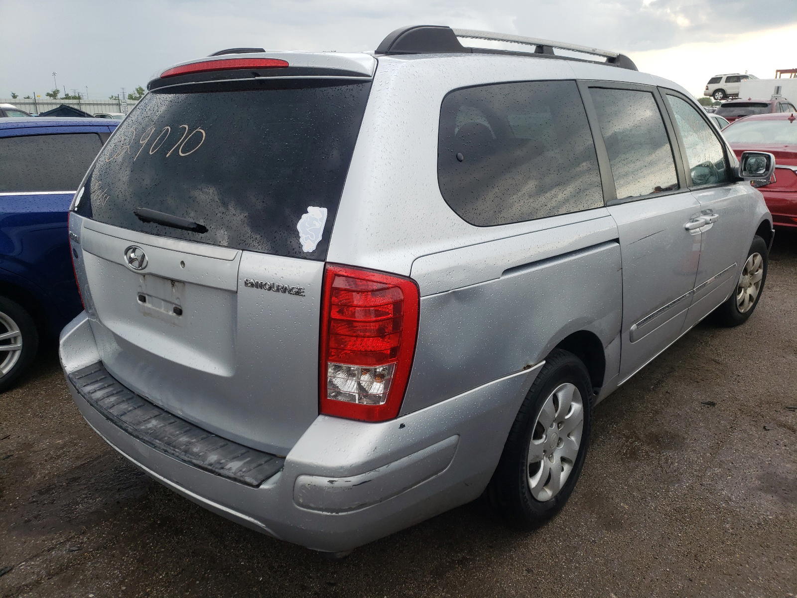 Photo 4 from auction – 2007 HYUNDAI ENTOURAGE with VIN KNDMC233376034158