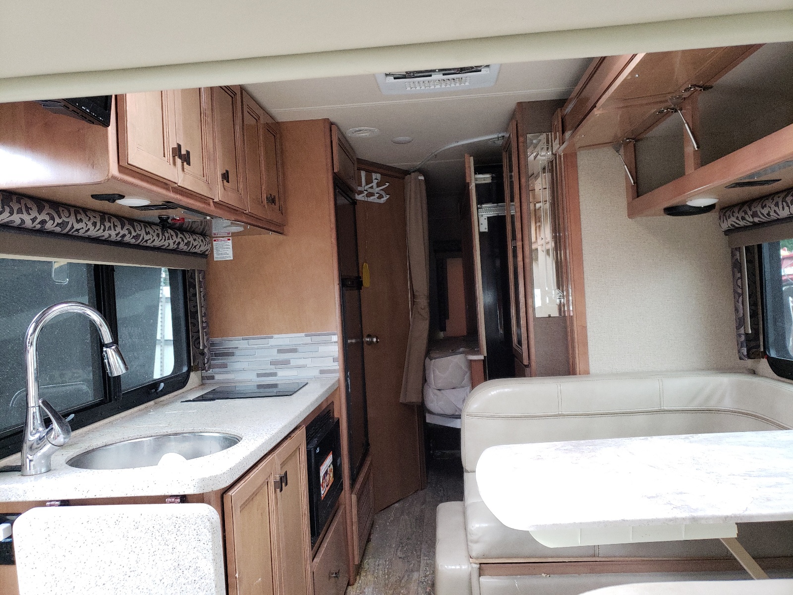 Photo 6 from auction – 2017 MERCEDES-BENZ SPRINTER 3 with VIN 8BNPF4CC4HE143882